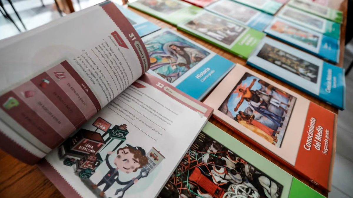 Javier-Alatorre-contra-libros-SEP