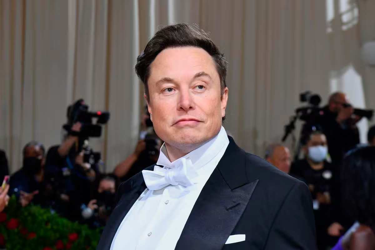 Película biográfica Elon Musk por A24