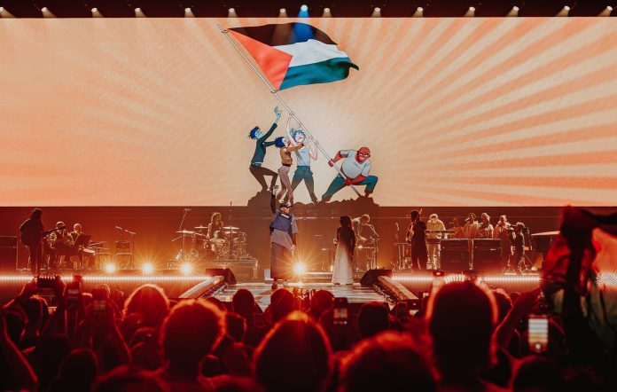 Gorillaz a Palestina durante el concierto benéfico "Together For Palestine"